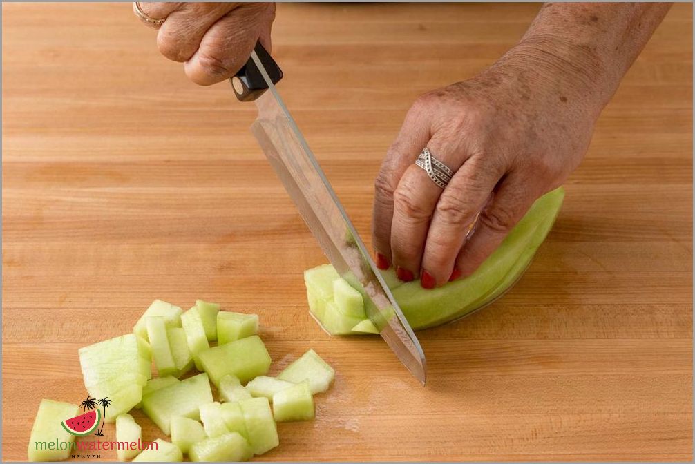 Revolutionize Your Kitchen Skills - Master the Art of Cutting a Honeydew Melon!+